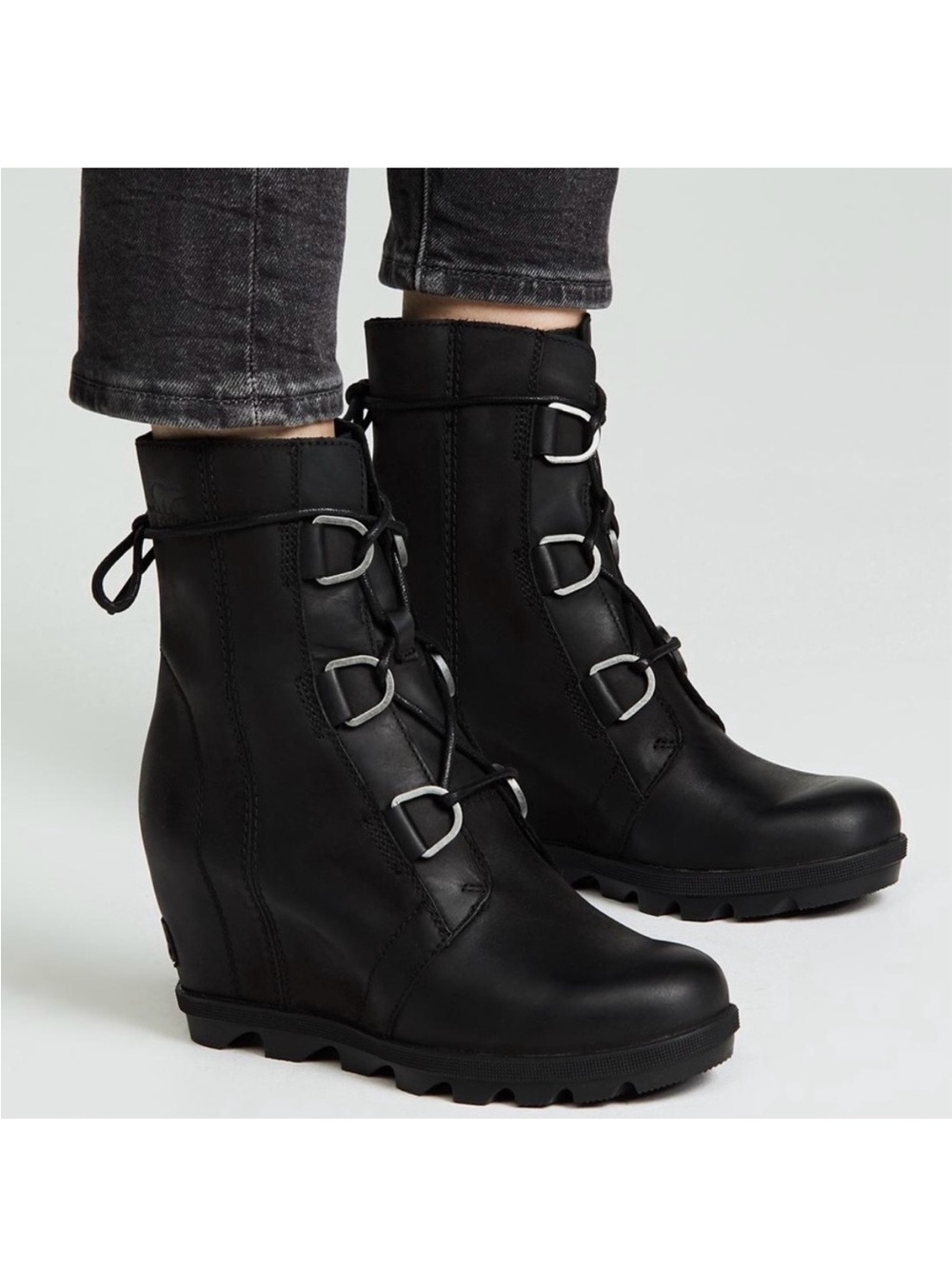 Sorel Joan of Arctic Women's Black Lace-Up Wedge Ankle Boots